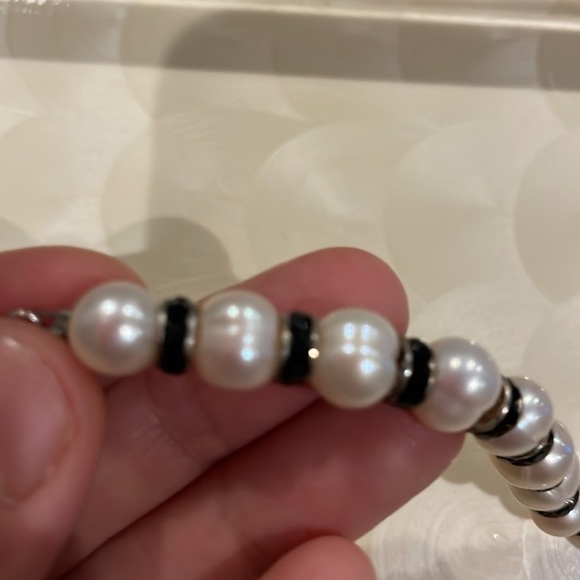 Fresh water pearls and Swarovski crystals bracelet - Picture 5 of 7